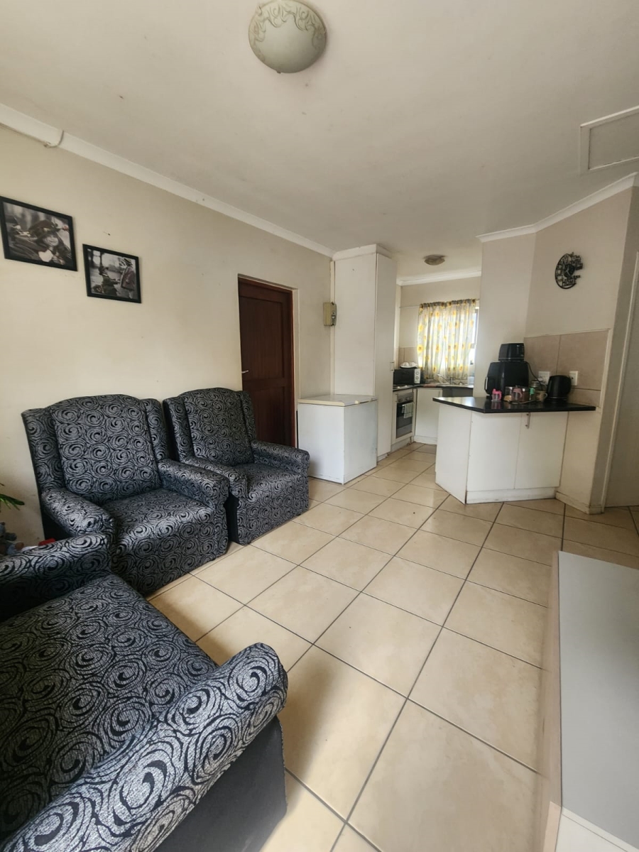 To Let 2 Bedroom Property for Rent in Stellendale Western Cape